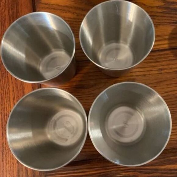 MANNA 64 oz Stack Growler with 4 Stackable Stainless steel 12oz cups - Picture 5 of 13